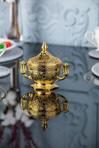 Lale Saplı Şekerlik